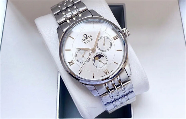 欧米茄腕表金属表带发黄?巧解之道让你腕间光泽如新(图) 欧米茄腕表金属表带发黄?巧解之道让你腕间光泽如新(图)