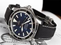 揭秘：欧米茄手表划痕修复的高超技艺与深入解析