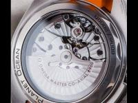 揭秘：欧米茄腕表表带掉色后的专业修复指南