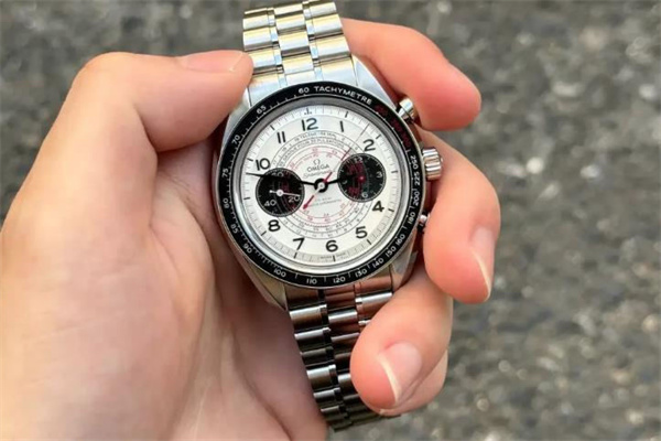 突破腕表难题:欧米茄手表发条松懈的巧妙解决方案(图) 突破腕表难题:欧米茄手表发条松懈的巧妙解决方案(图)