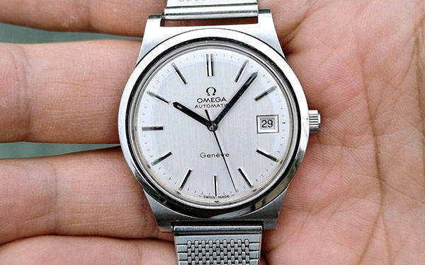 欧米茄腕表进灰?一文详解专业解决技巧,守护您的优雅配饰(图) 欧米茄腕表进灰?一文详解专业解决技巧,守护您的优雅配饰(图)