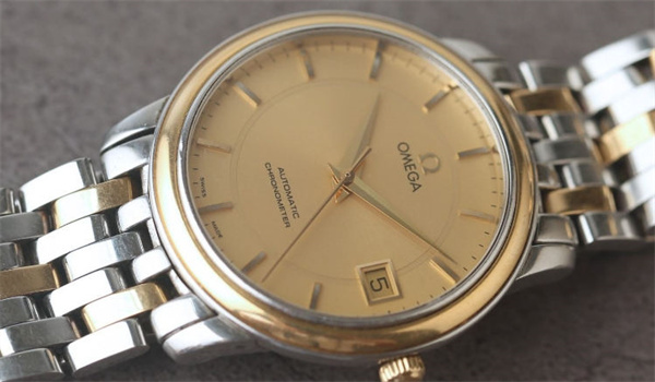 完美解决方案:如何修复您的欧米茄腕表表盘划痕(图) 完美解决方案:如何修复您的欧米茄腕表表盘划痕(图)