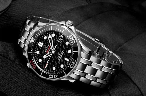 欧米茄腕表表盘有划痕解决技巧汇总（图）