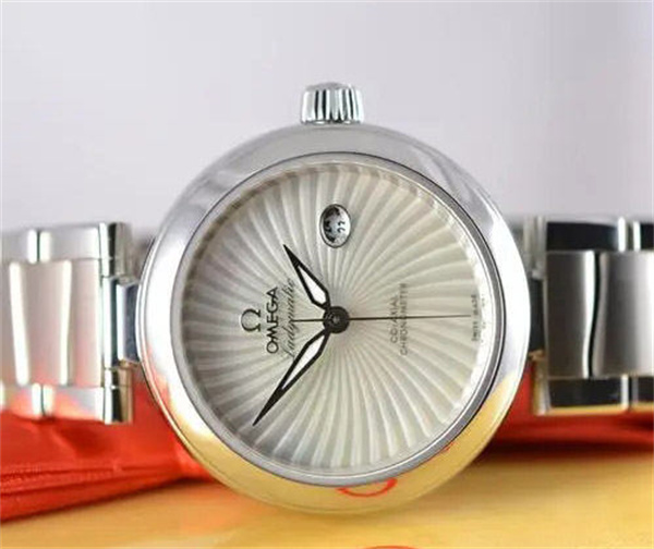 欧米茄手表生锈了如何解决（图）